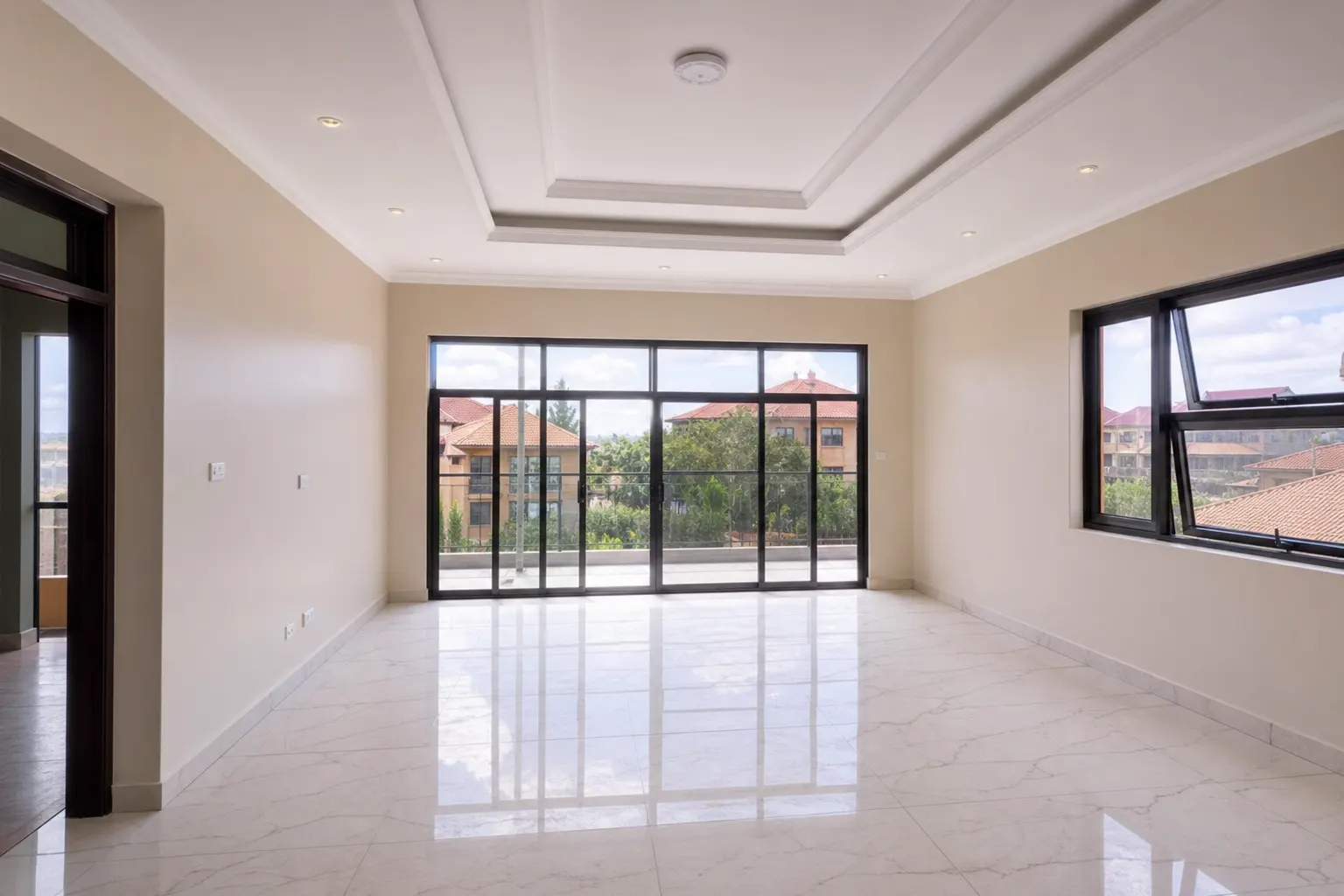 New-build apartment in Kololo
